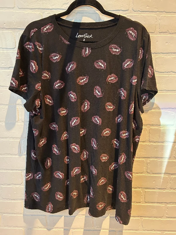 Weekend Bargains to Savor Top Short Sleeve Basic By Torrid In Black & Red, Size: 2x