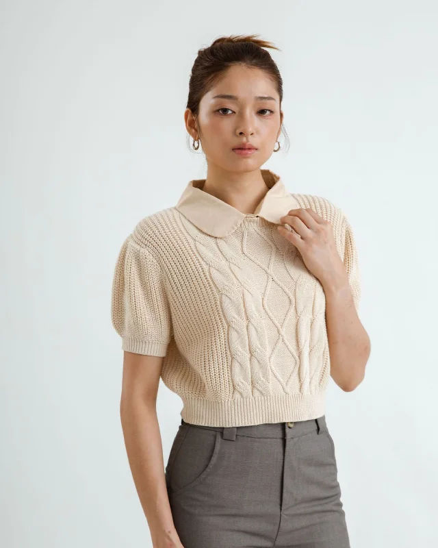 Weekend Savings Bonanza Detachable Collar Knit Top (Beige)
