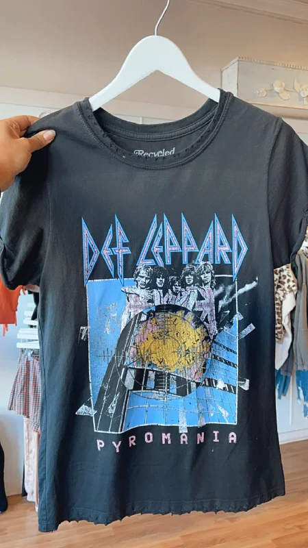 Def Leppard Pyromania Black