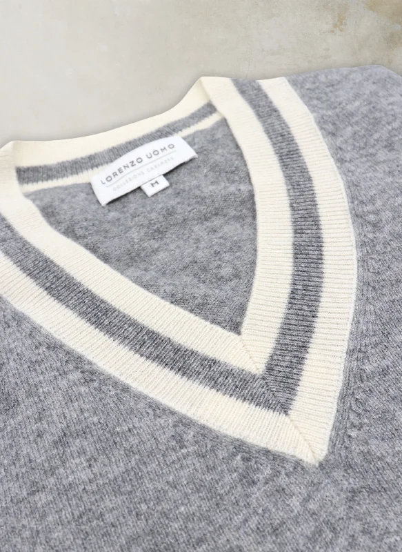 Major Savings Men's Campo Tennis V-Neck Cashmere Sweater in Light Grey