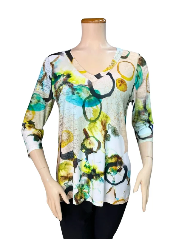 FASHQUE - Elegant 3/4-Sleeve Shirt- V Neck - T2703