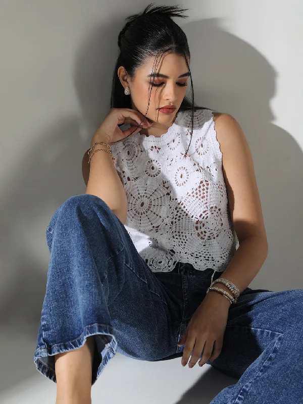 Weekend Discounts Worth Grabbing Women White Floral Crop Crochet Top
