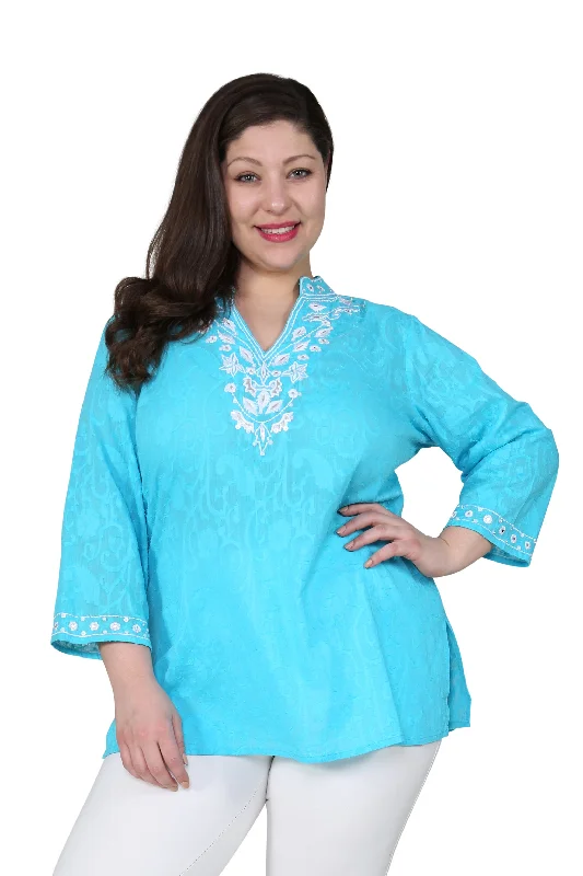 Plus Size Floral Embroidered Tunic Top