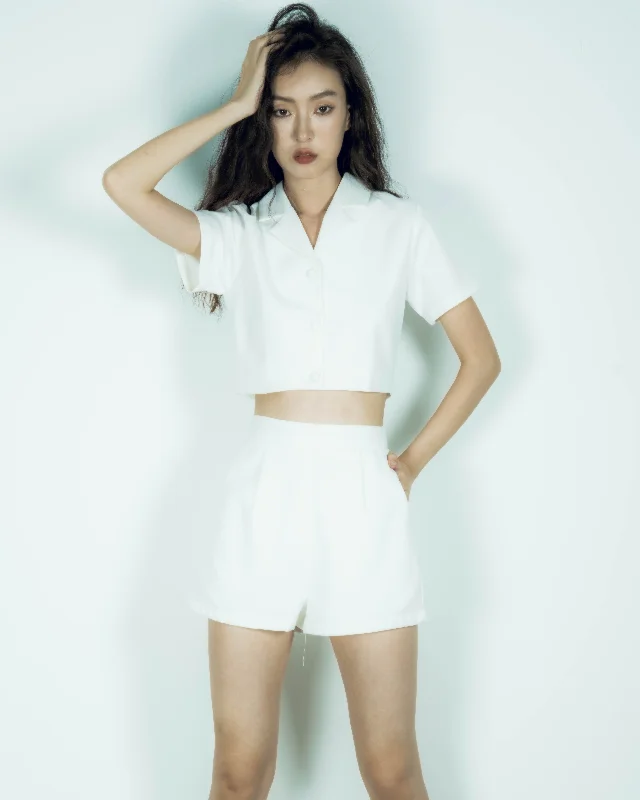 Take Advantage Notch Collar Button Crop Top (White)