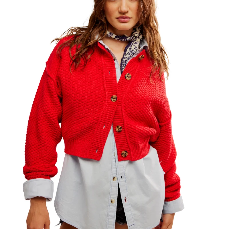 Lila Cardi in Heart Eyes