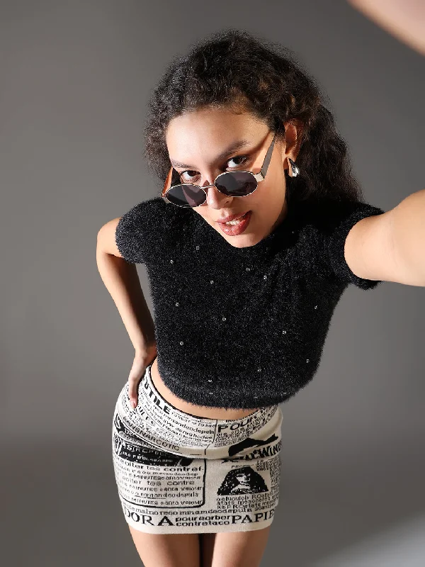 Weekend Offers That Dazzle Women Black Solid Crop Top