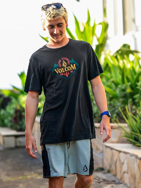 Deal Dash Crested Tech Short Sleeve Tee - Black