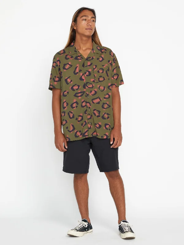 Great Bargains Stone Party Animals Short Sleeve Shirt - Military