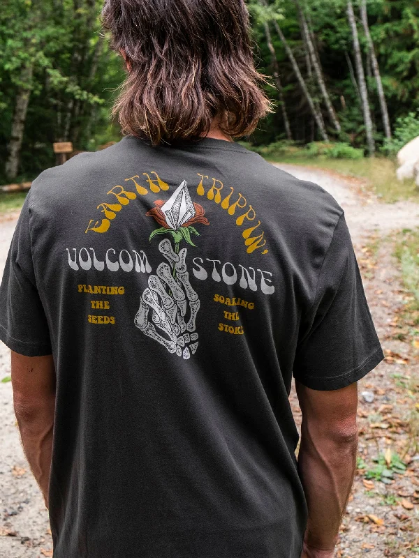 Value Deals Stone Stoker Farm to Yarn Short Sleeve Tee - Stealth