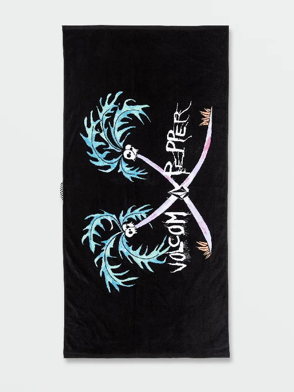 Exclusive Access Volcom Entertainment Pepper Towel - Black