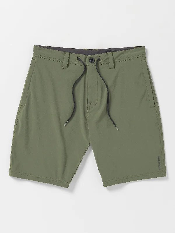 Weekend Discounts to Relish Voltripper Hybrid Shorts - Squadron Green